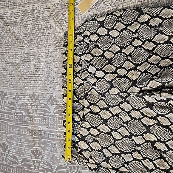 NWT Michael Kors Snake Print Jeggings - Picture 5 of 12